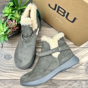 NIB JBU Jambu Nordic Faux Fur Lined Ankle Boots Bootie Grey